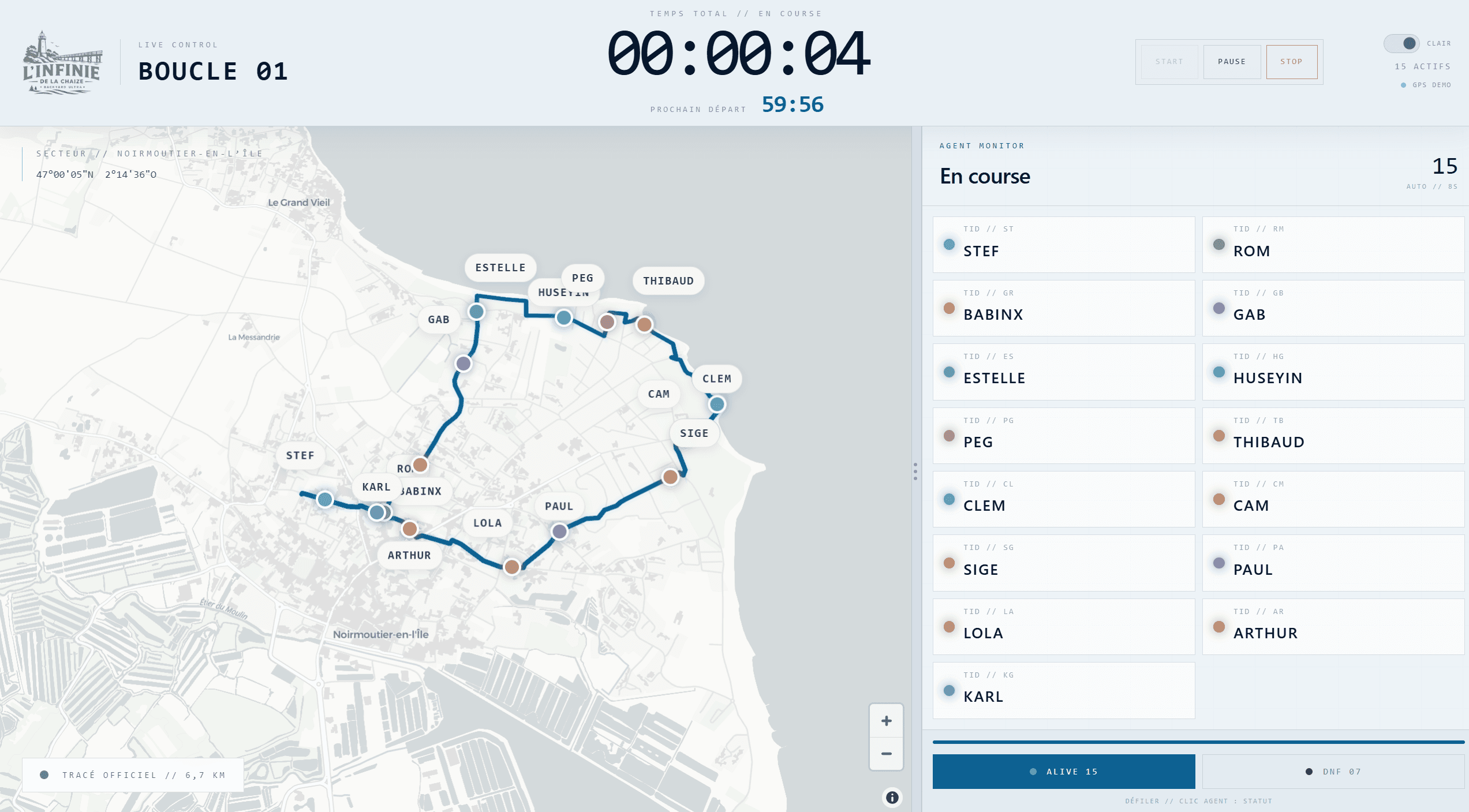 The same live tracking dashboard in light theme.